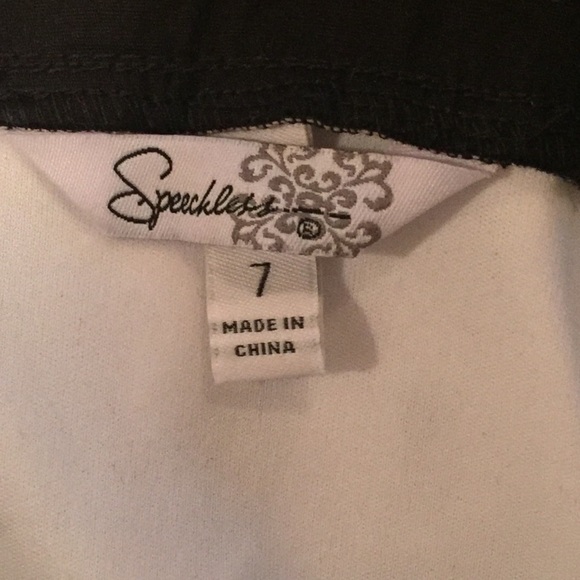 💥DONATE SOON💥JUNIORS sz 7 black & white dress. - Picture 3 of 4